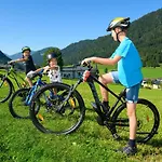 Wohlfuehlresort Und Feriengut Martinerhof 4*