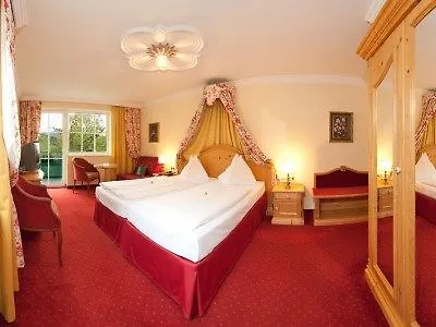 Otel Wohlfuehlresort Und Feriengut Martinerhof Sankt Martin am Tennengebirge