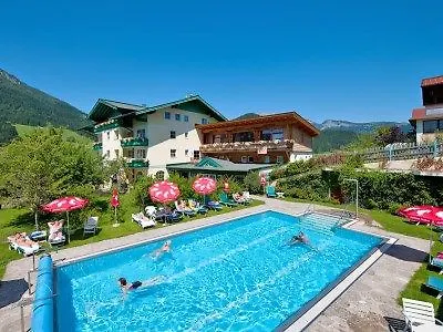 Wohlfuehlresort Und Feriengut Martinerhof Otel Sankt Martin am Tennengebirge