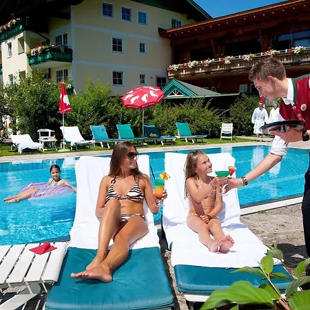 Wohlfuehlresort Und Feriengut Martinerhof 4*