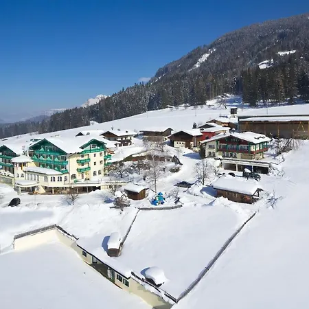 Hotel Wohlfuehlresort Und Feriengut Martinerhof 4*