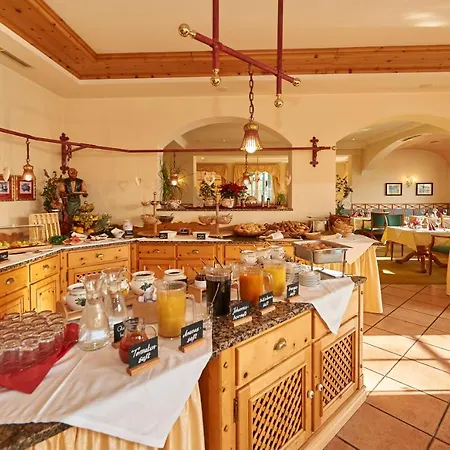 Wohlfuehlresort Und Feriengut Martinerhof Hotel 4*