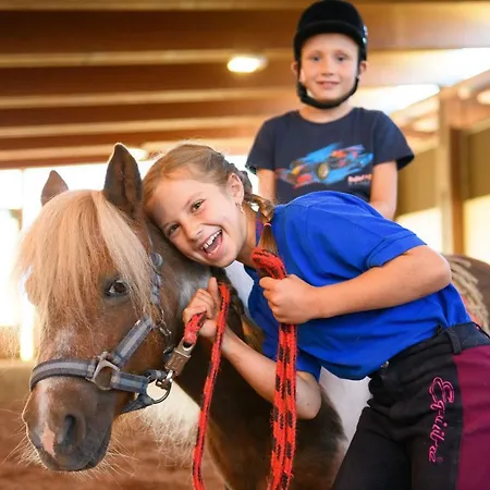 Wohlfuehlresort Und Feriengut Martinerhof Hotel 4*