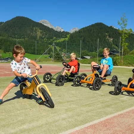 Hotel Wohlfuehlresort Und Feriengut Martinerhof 4*