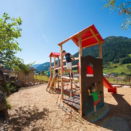 Wohlfuehlresort Und Feriengut Martinerhof Hotel 4*