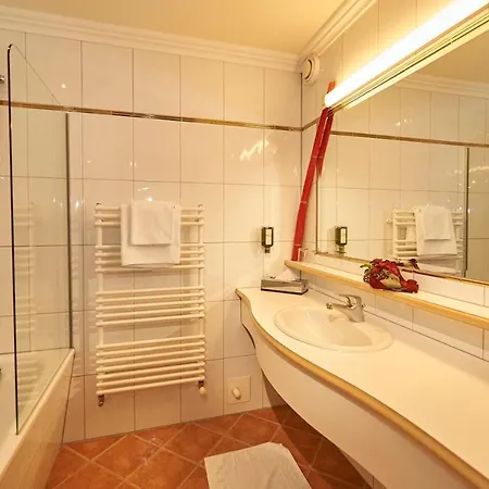 Hotel Wohlfuehlresort Und Feriengut Martinerhof