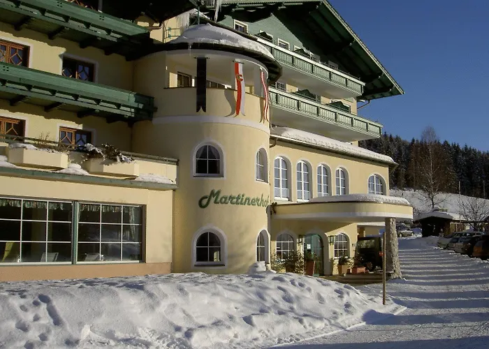 Hotel Wohlfuehlresort Und Feriengut Martinerhof Sankt Martin am Tennengebirge