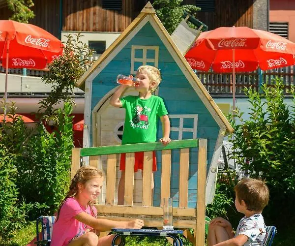 Hotel Wohlfuehlresort Und Feriengut Martinerhof Sankt Martin am Tennengebirge